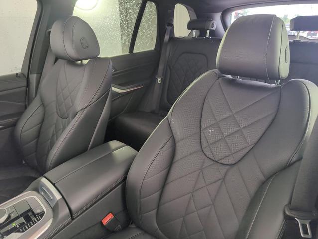 Photo of 2023 Alpine White BMW X5