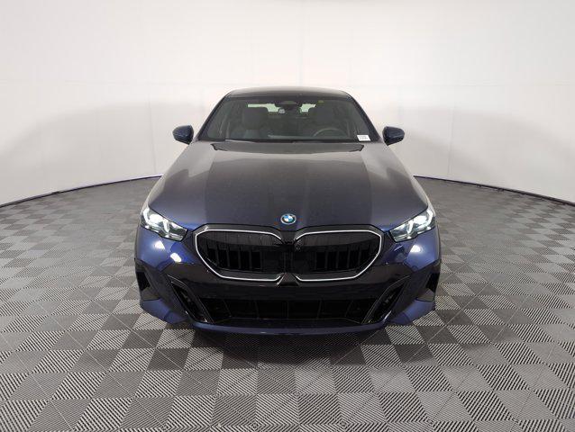 Photo of 2026 Tanzanite Blue II Metallic BMW 550e
