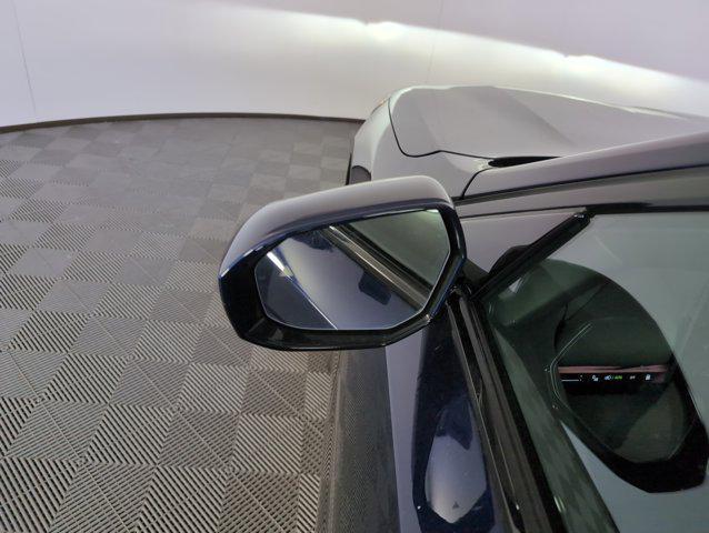 Photo of 2026 Tanzanite Blue II Metallic BMW 550e