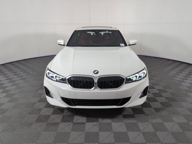 Photo of 2025 Alpine White BMW 330