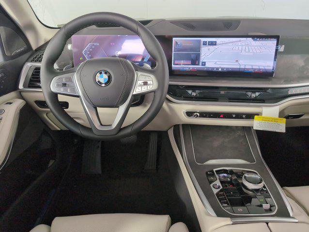 Photo of 2026 Tanzanite Blue II Metallic BMW X7