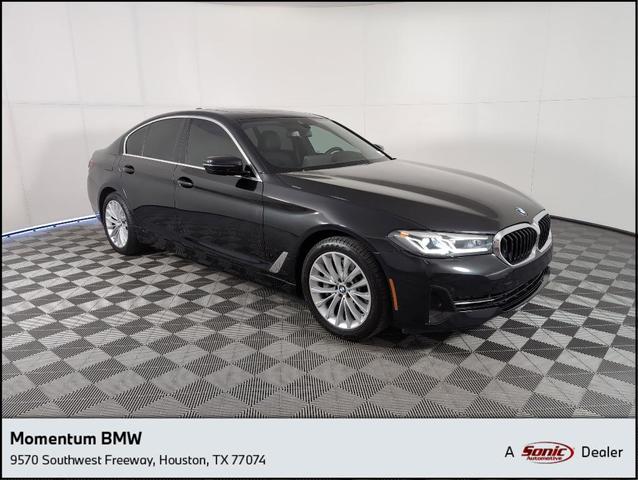 Photo of 2022 Black Sapphire Metallic BMW 530