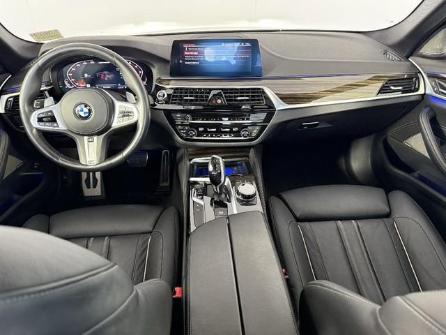Photo of 2020 Black Sapphire Metallic BMW M550