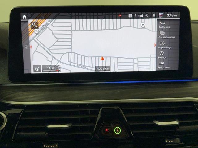 Photo of 2021 Mineral White Metallic BMW 540