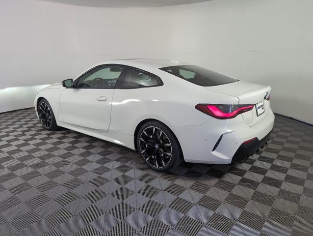 Photo of 2026 Alpine White BMW 430