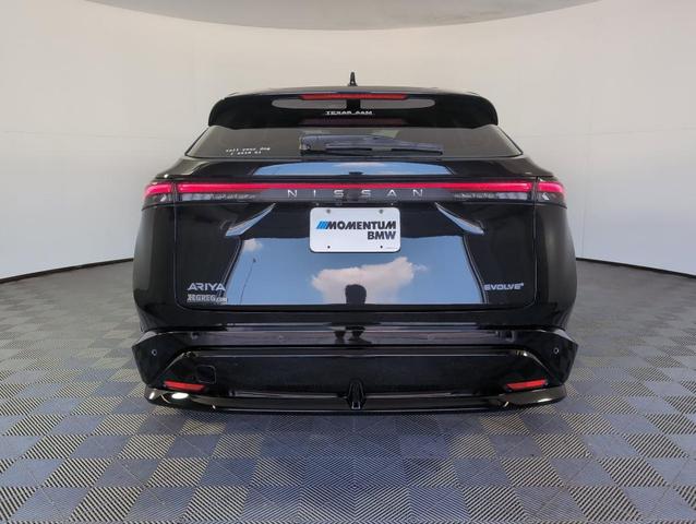 Photo of 2023 Black Diamond Pearl Nissan ARIYA