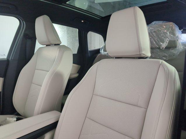 Photo of 2025 Space Silver BMW X1