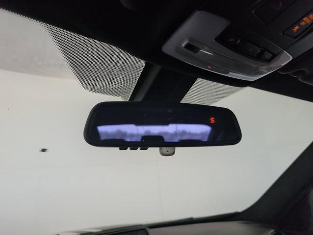 Photo of 2013 Alpine White BMW 328