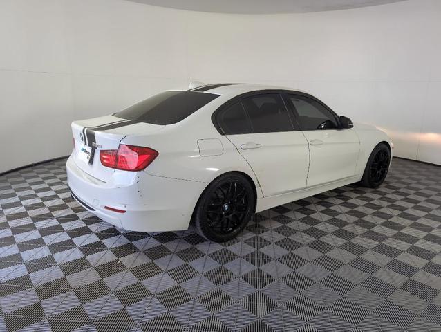 Photo of 2013 Alpine White BMW 328