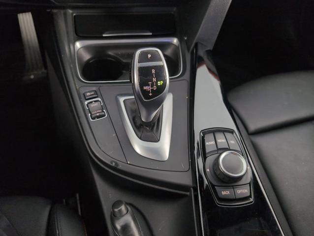 Photo of 2013 Alpine White BMW 328