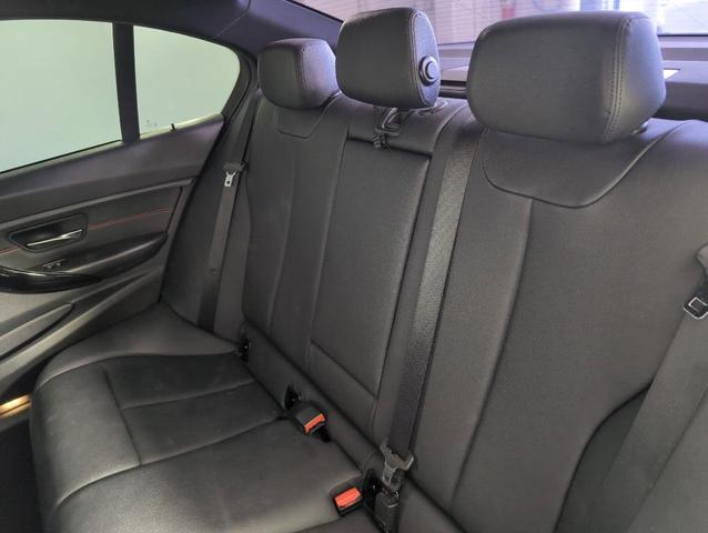 Photo of 2013 Alpine White BMW 328