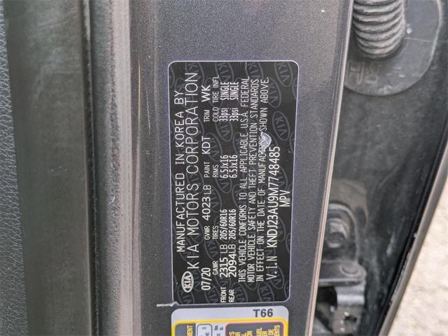 Photo of 2021 Gravity Gray Kia Soul
