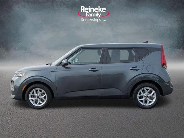 Photo of 2021 Gravity Gray Kia Soul