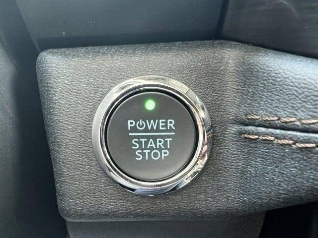 Photo of 2025 Oxford White Ford F-150 Lightning