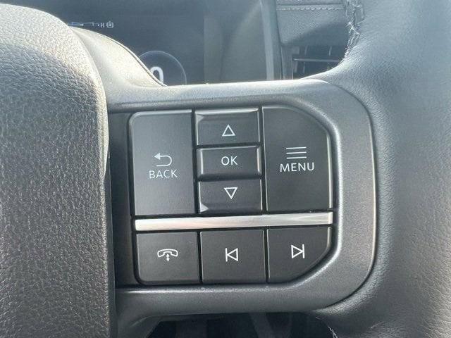Photo of 2025 Oxford White Ford F-150 Lightning