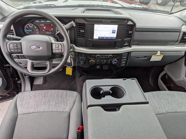 Photo of 2025 Agate Black Metallic Ford F-350