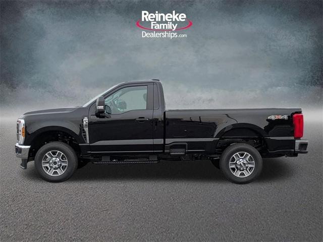 Photo of 2025 Agate Black Metallic Ford F-350