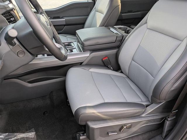 Photo of 2025 Agate Black Metallic Ford F-150 Lightning