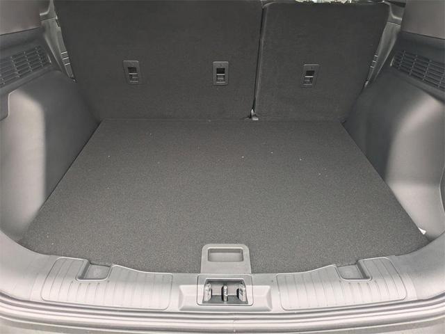 Photo of 2026 Oxford White Ford Escape