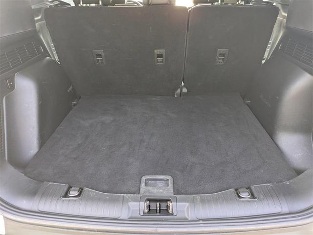 Photo of 2022 Iconic Silver Metallic Ford Escape
