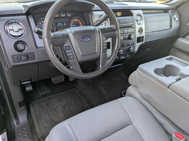 Photo of 2014 Tuxedo Black Metallic Ford F-150
