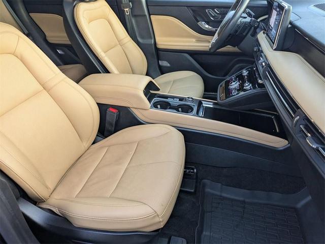 Photo of 2023 Infinite Black Metallic Lincoln Corsair