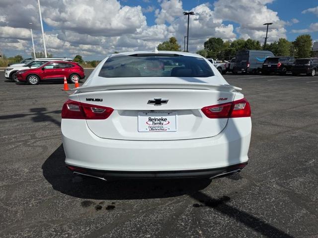 Photo of 2020 Summit White Chevrolet Malibu