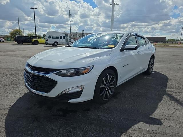 Photo of 2020 Summit White Chevrolet Malibu