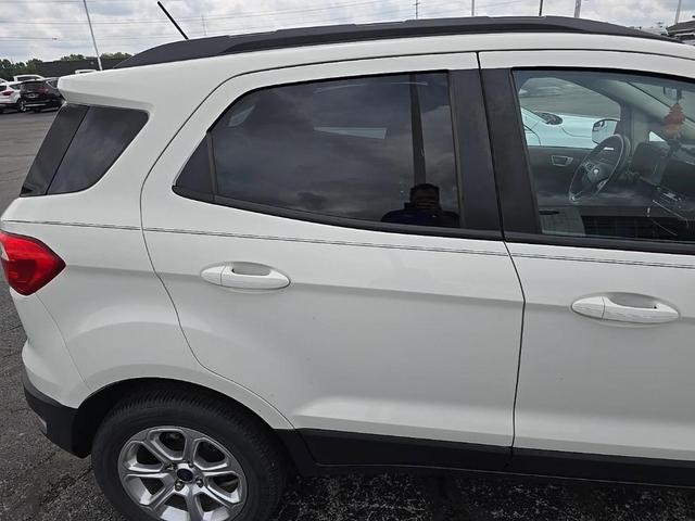 Photo of 2019 Diamond White Ford EcoSport