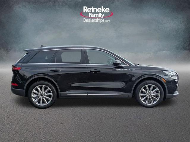 Photo of 2022 Infinite Black Metallic Lincoln Corsair