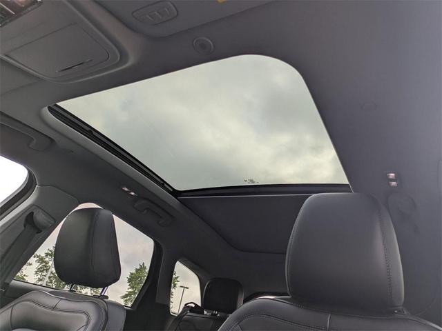 Photo of 2022 Infinite Black Metallic Lincoln Corsair