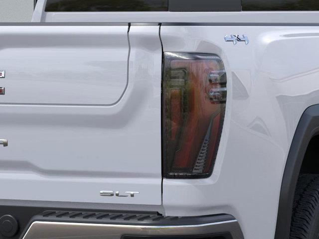 Photo of 2025 Summit White GMC Sierra 2500