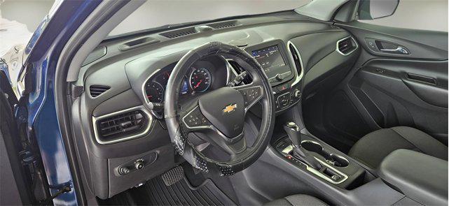 Photo of 2021 Pacific Blue Metallic Chevrolet Equinox