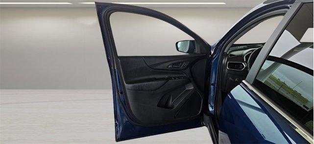 Photo of 2021 Pacific Blue Metallic Chevrolet Equinox