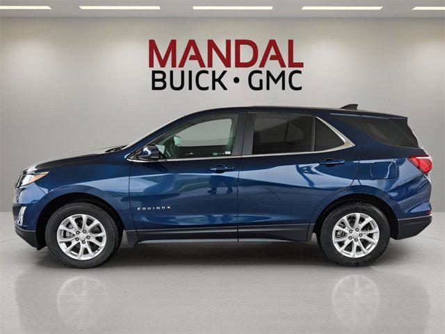 Photo of 2021 Pacific Blue Metallic Chevrolet Equinox
