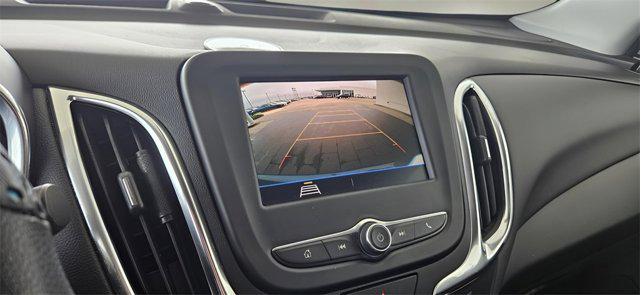 Photo of 2021 Pacific Blue Metallic Chevrolet Equinox