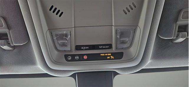 Photo of 2021 Pacific Blue Metallic Chevrolet Equinox