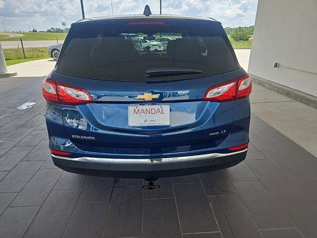 Photo of 2021 Pacific Blue Metallic Chevrolet Equinox