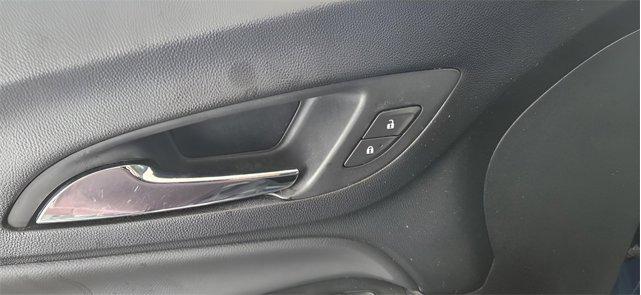 Photo of 2021 Pacific Blue Metallic Chevrolet Equinox