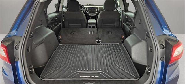 Photo of 2021 Pacific Blue Metallic Chevrolet Equinox