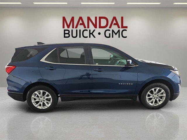 Photo of 2021 Pacific Blue Metallic Chevrolet Equinox