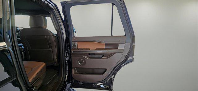 Photo of 2023 Agate Black Metallic Ford Expedition