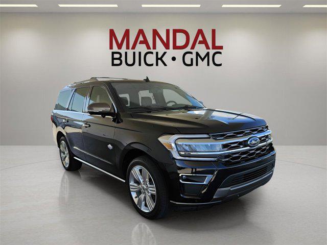 Photo of 2023 Agate Black Metallic Ford Expedition