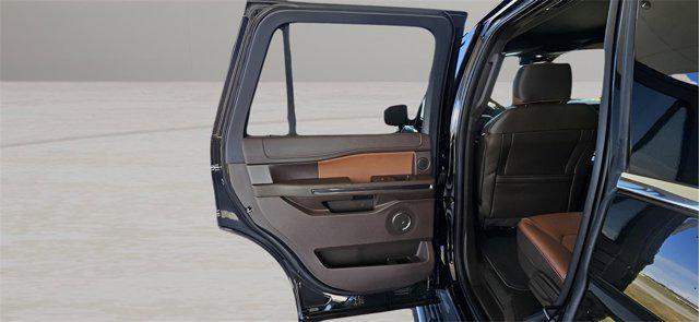 Photo of 2023 Agate Black Metallic Ford Expedition