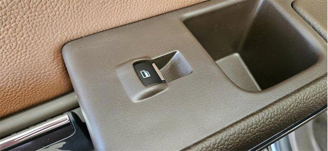 Photo of 2023 Agate Black Metallic Ford Expedition