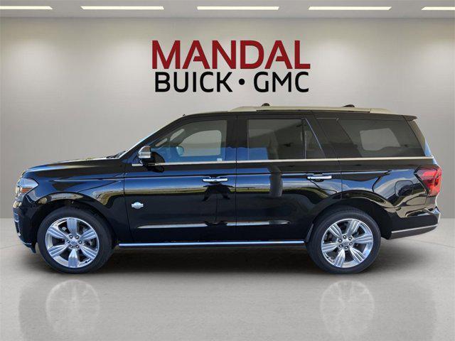 Photo of 2023 Agate Black Metallic Ford Expedition