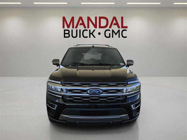 Photo of 2023 Agate Black Metallic Ford Expedition