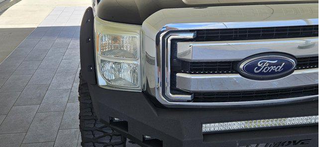 Photo of 2013 Tuxedo Black Metallic Ford F-250