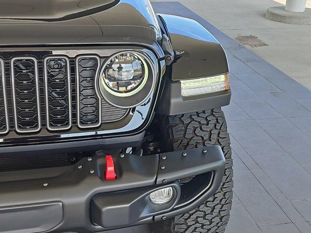 Photo of 2024 Black Clearcoat Jeep Wrangler