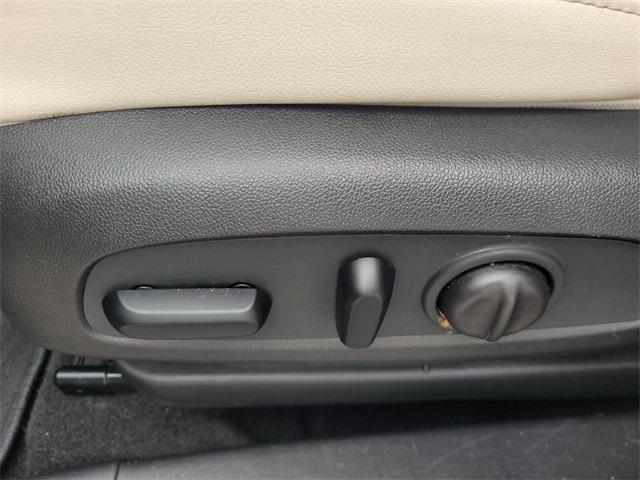 Photo of 2022 Sapphire Metallic Buick Encore GX